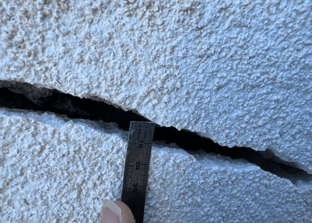 Fissures traversantes
